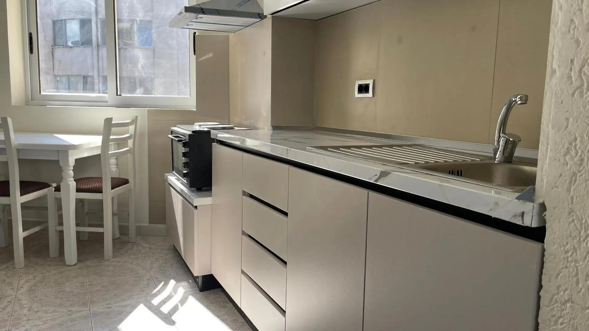Durres Station Apartment 0*,  Albânia
